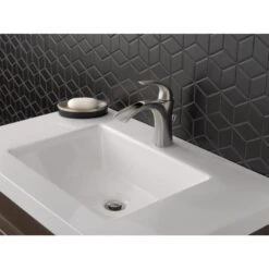 Delta Nyla Stainless 1-handle Single Hole/4-in Centerset WaterSense Bathroom Sink Faucet With Drain -Valpar Bathroom Shop 034449809832 08254723 1800x1800