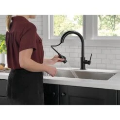 Trinsic Single-Handle Pull-Down Sprayer Kitchen Faucet With MagnaTite Docking In Matte Black -Valpar Bathroom Shop 1e86ebec93f355a095163185069317ae 1800x1800