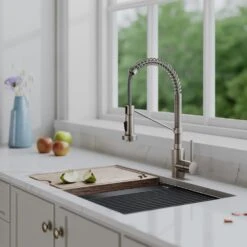 Bolden Single Handle Pull Down Sprayer Kitchen Faucet With Deck Plate In Spot Free Stainless Steel -Valpar Bathroom Shop c67d62e9c4eee01a8c91a2fde395d985 1800x1800